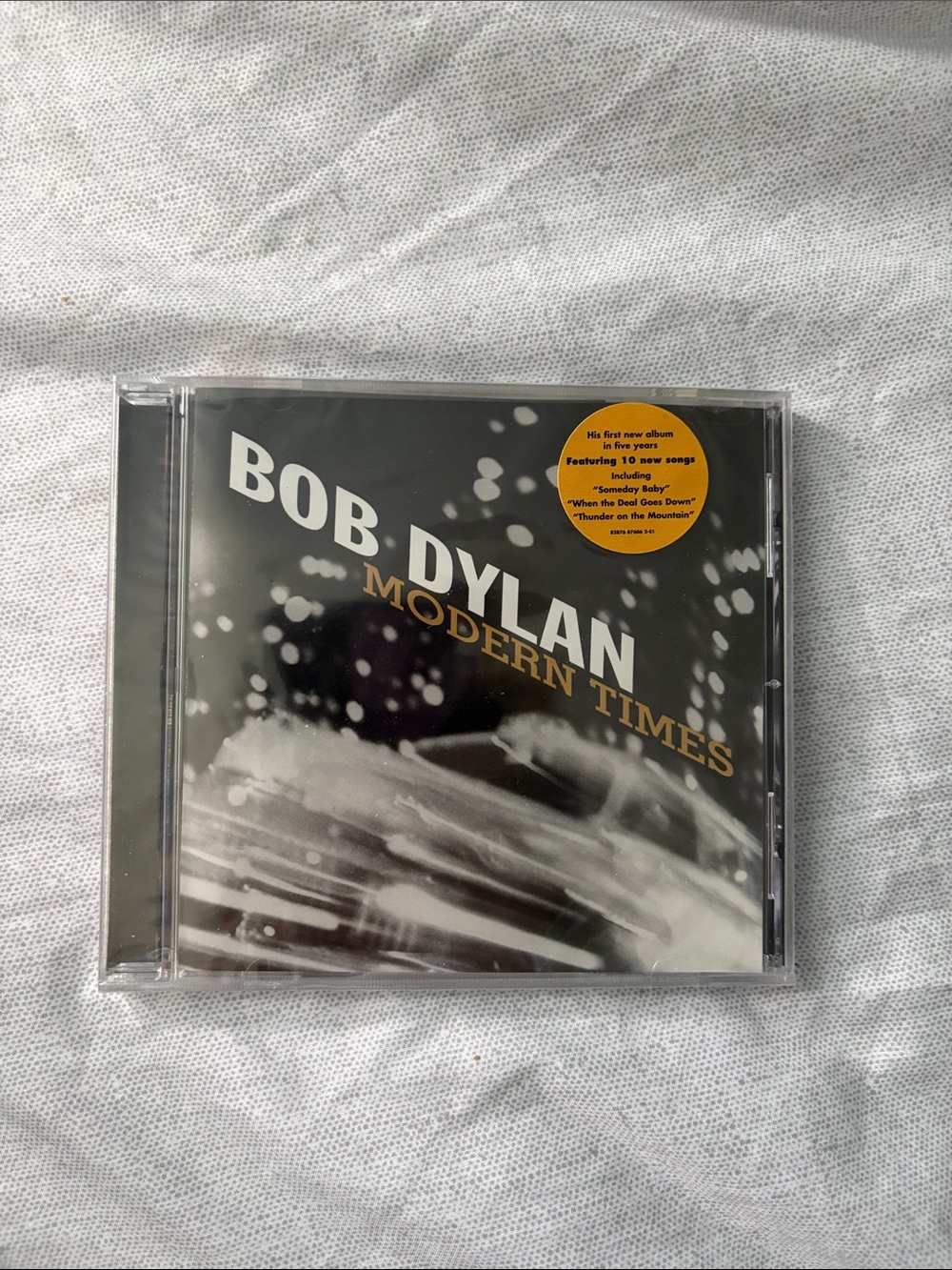 NEW “Bob Dylan Modern Times” CD!